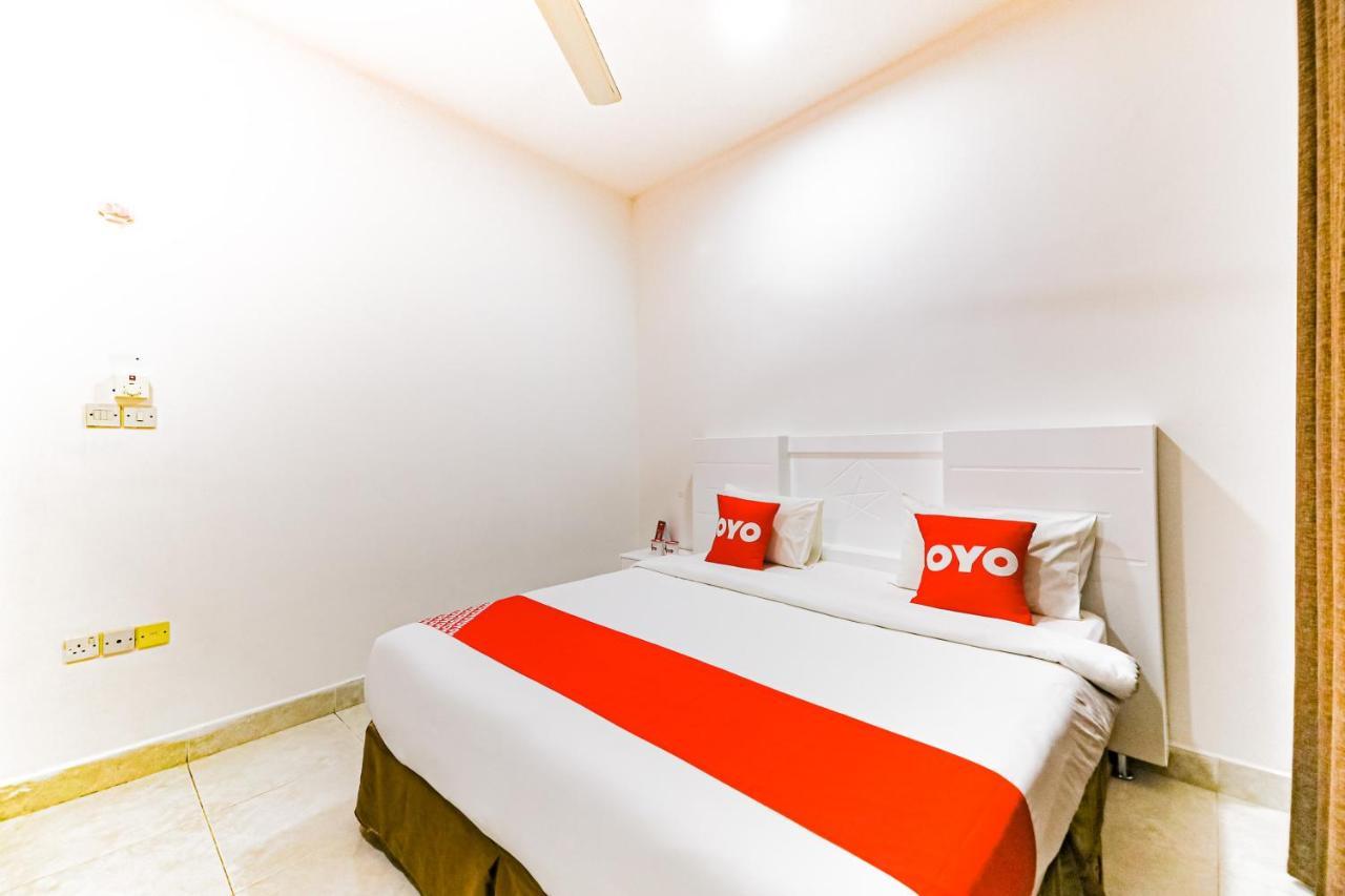 Oyo 105 Star House 05 *